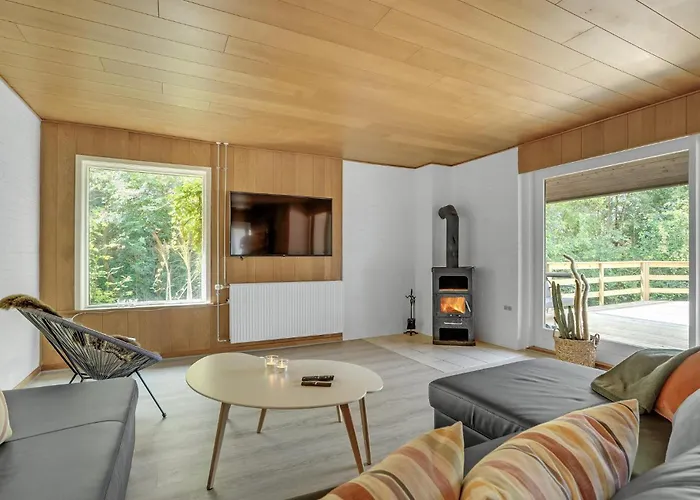 Gorgeous In With Wifi *